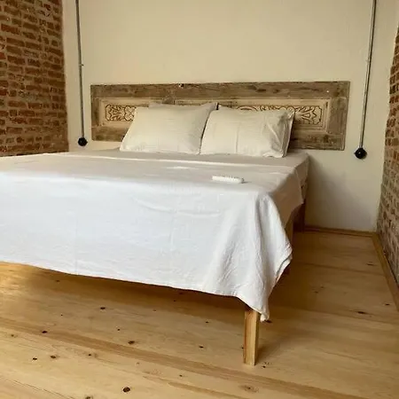 Mosho House